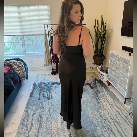 Billy J Julia Black Satin Maxi Dress Spaghetti Side Slit Ruched  Excellent 12 - Picture 11 of 12